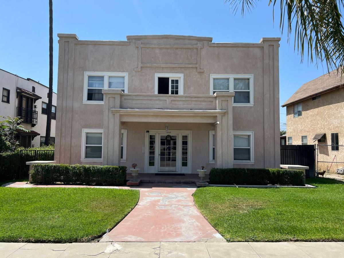Apartment for rent at 1065 N La Cadena, Colton, CA 92324
