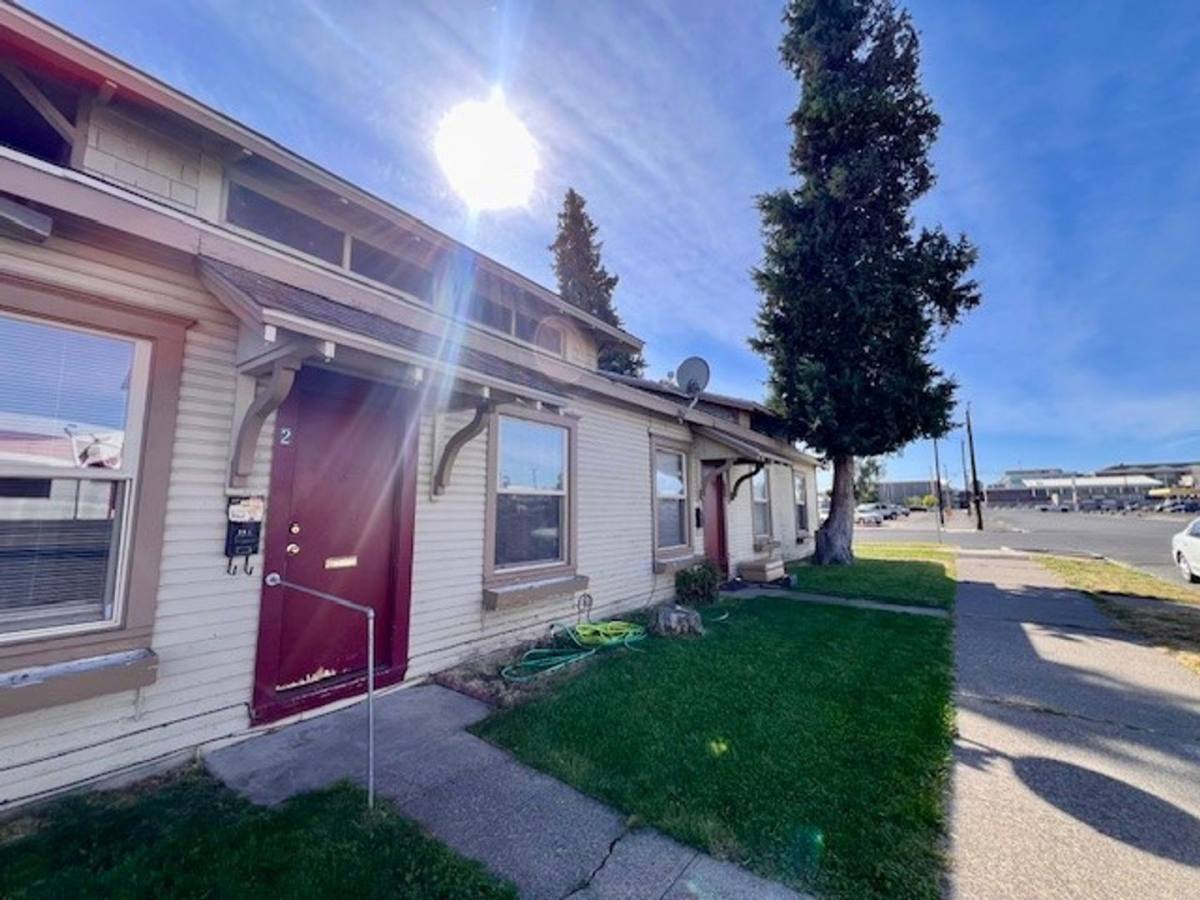 Apartment for rent at 301 S 4th Ave, Yakima, WA 98902