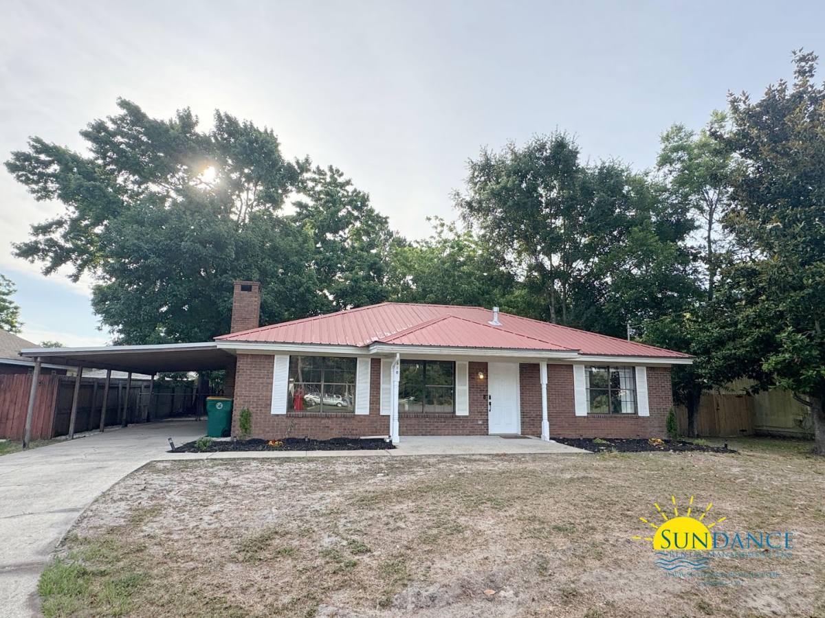 House for rent at 310 Evergreen Dr, Mary Esther, FL 32569