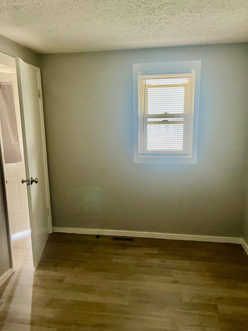 Apartment for rent at 404 Erie St, Fulton, NY 13069