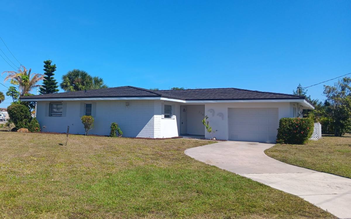 House for rent at 210 De Lido Court, Punta Gorda, FL 33950