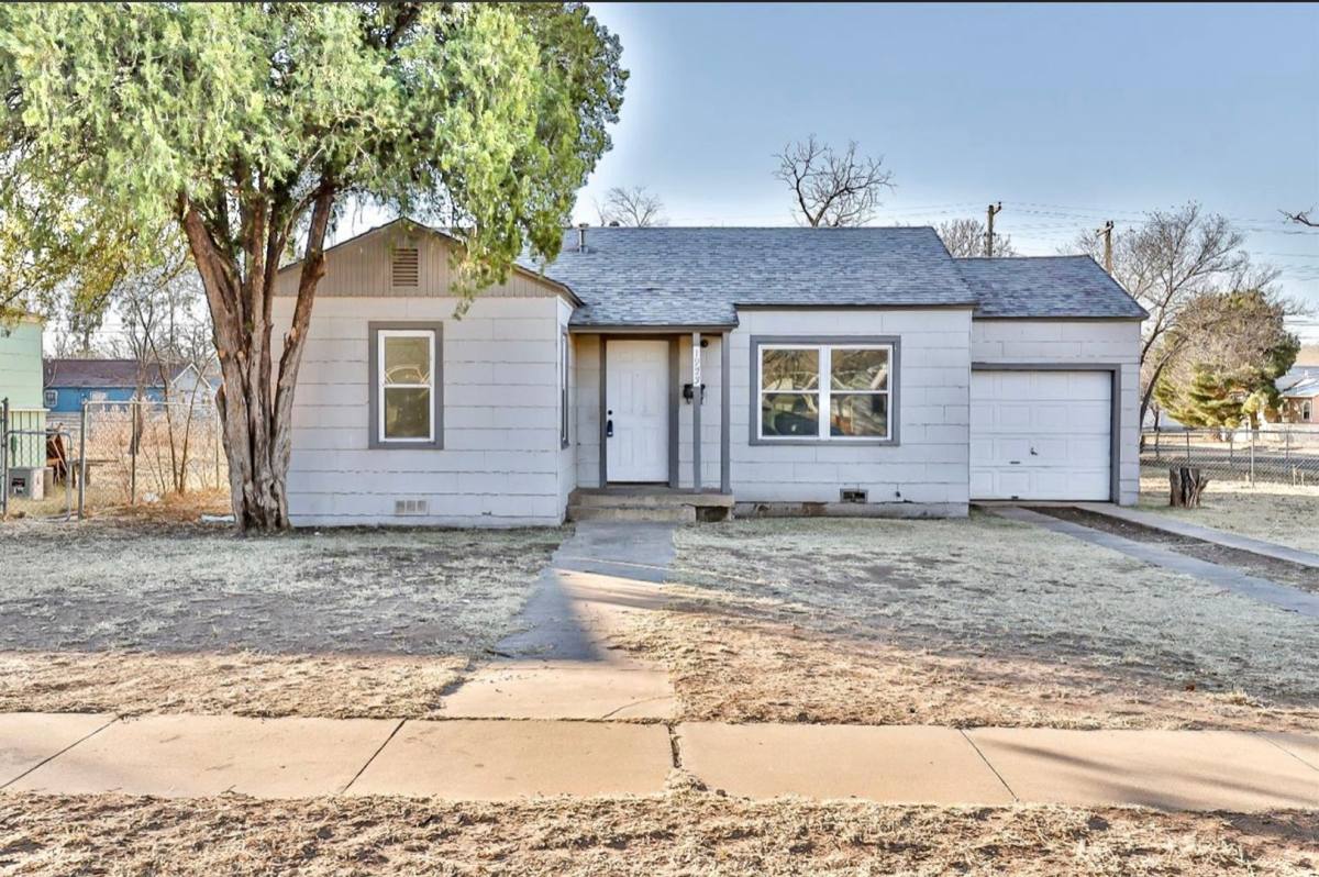 Apartment for rent at 1923 39th, Lubbock, TX 79412