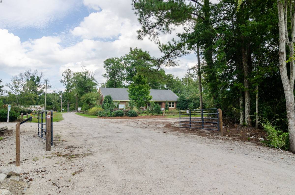 House for rent at 2120 Old Winter Park Rd, Wilmington, NC 28405