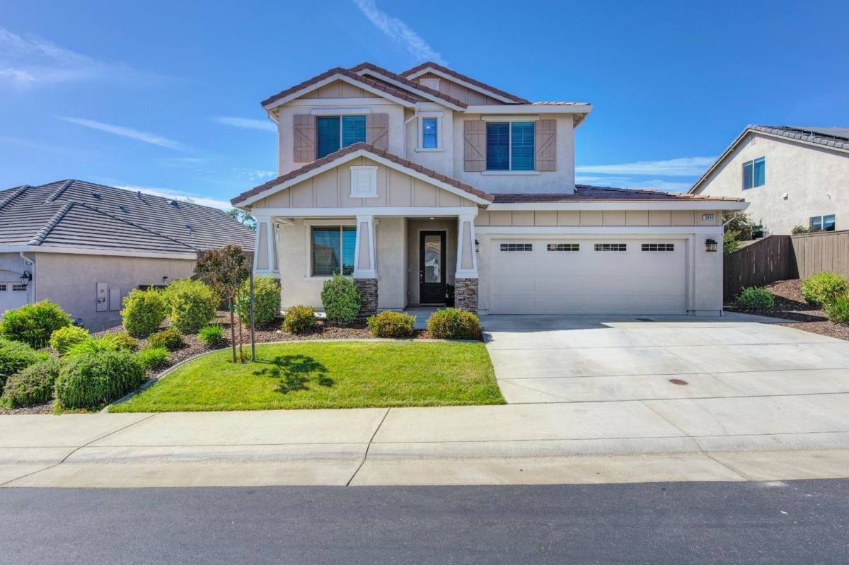 Apartment for rent at 3893 Fenway Circle, Rocklin, CA 95677