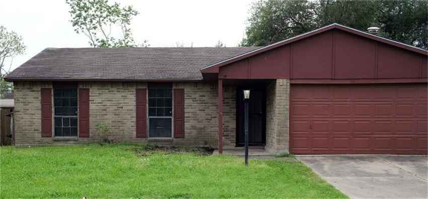 House for rent at 4811 Raven Ridge Dr, Houston, TX 77053