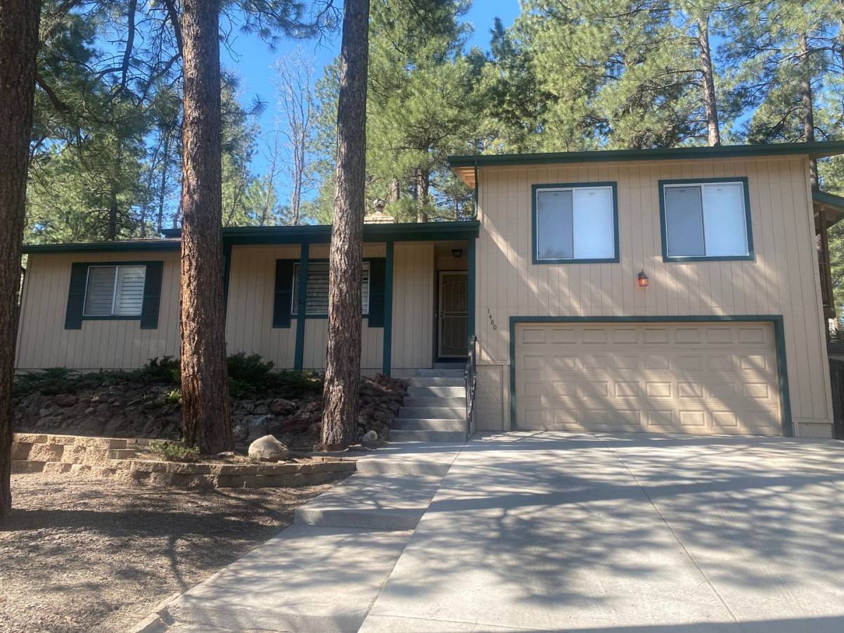 House for rent at 1480 University Heights Dr N, Flagstaff, AZ 86005