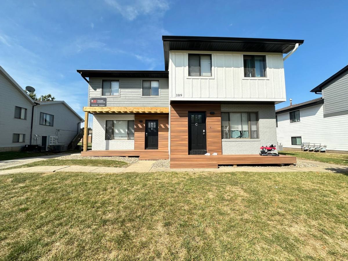Townhouse for rent at 109 N Orr Dr, Normal, IL 61761