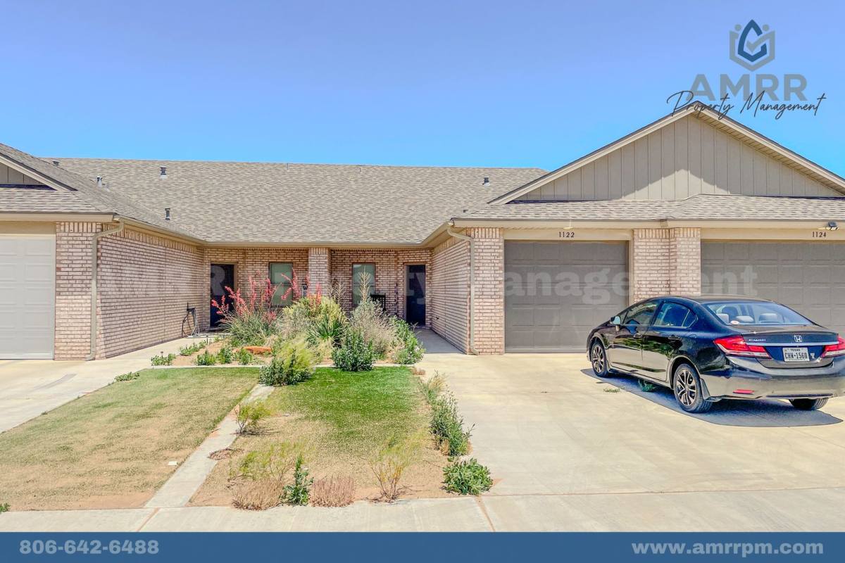 Townhouse for rent at 1122 N 7th St, Alpine, TX 79832