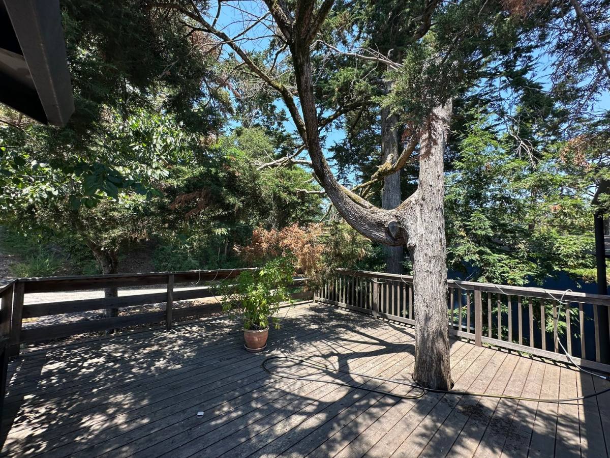 Apartment for rent at 6800 Saroni Dr, Oakland, CA 94611