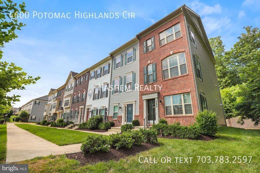 House for rent at 4600 Potomac Highlands Circle, Triangle, VA 22172