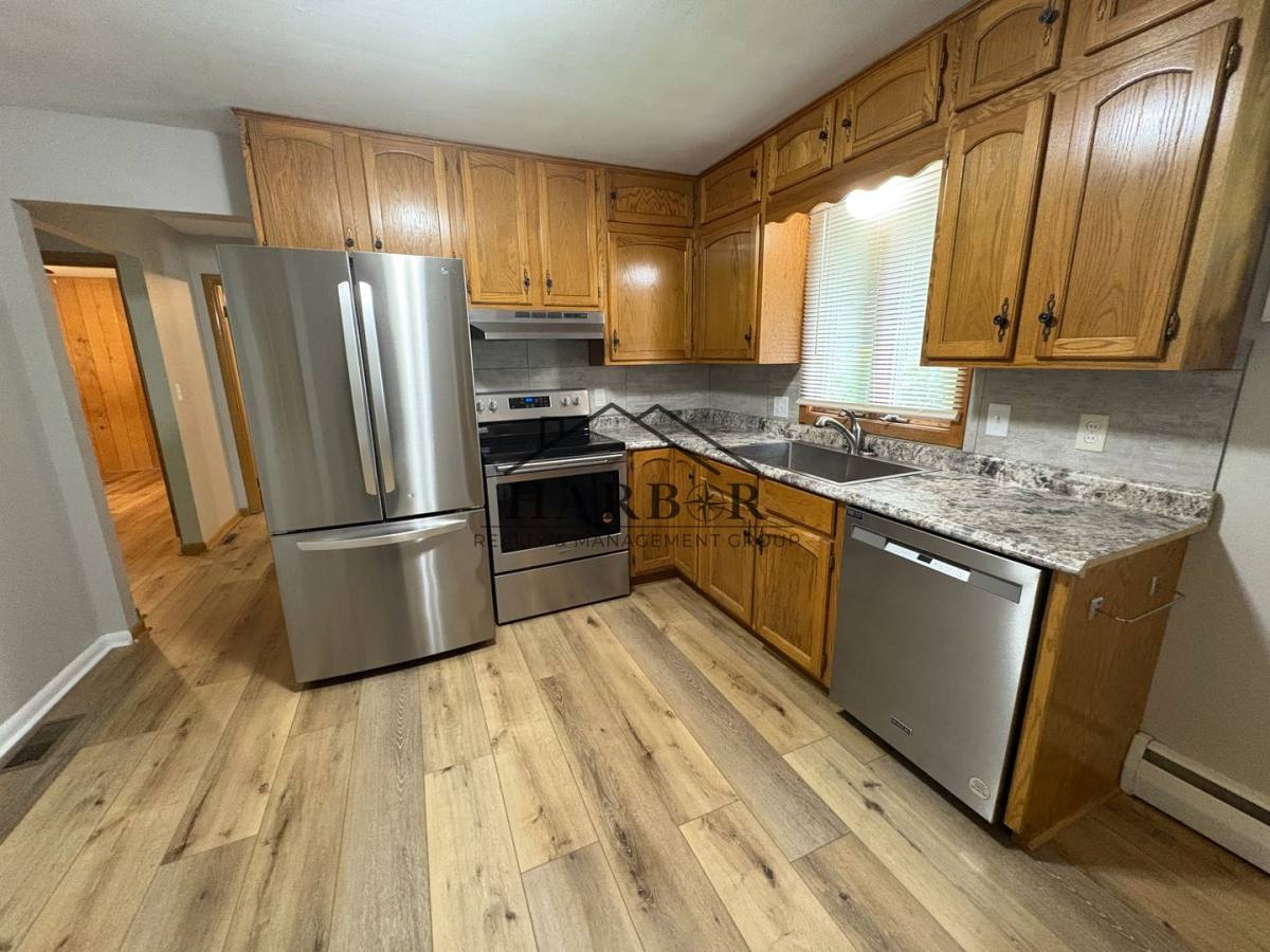 Townhouse for rent at 505 18th St NW, Austin, MN 55912