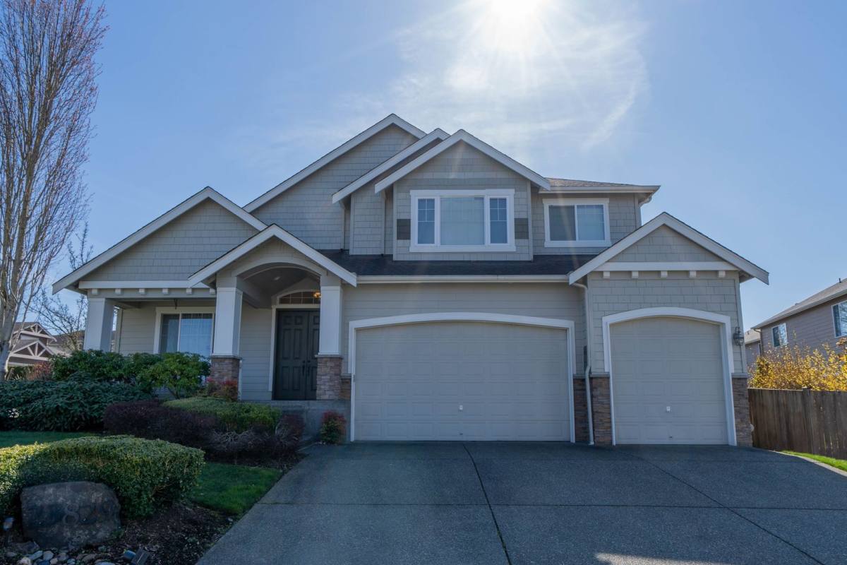 House for rent at 23829 SE 2nd Place, Sammamish, WA 98074