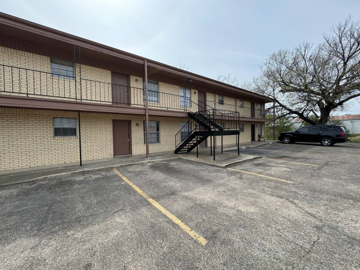 Apartment for rent at 228 Hold St, Killeen, TX 76541