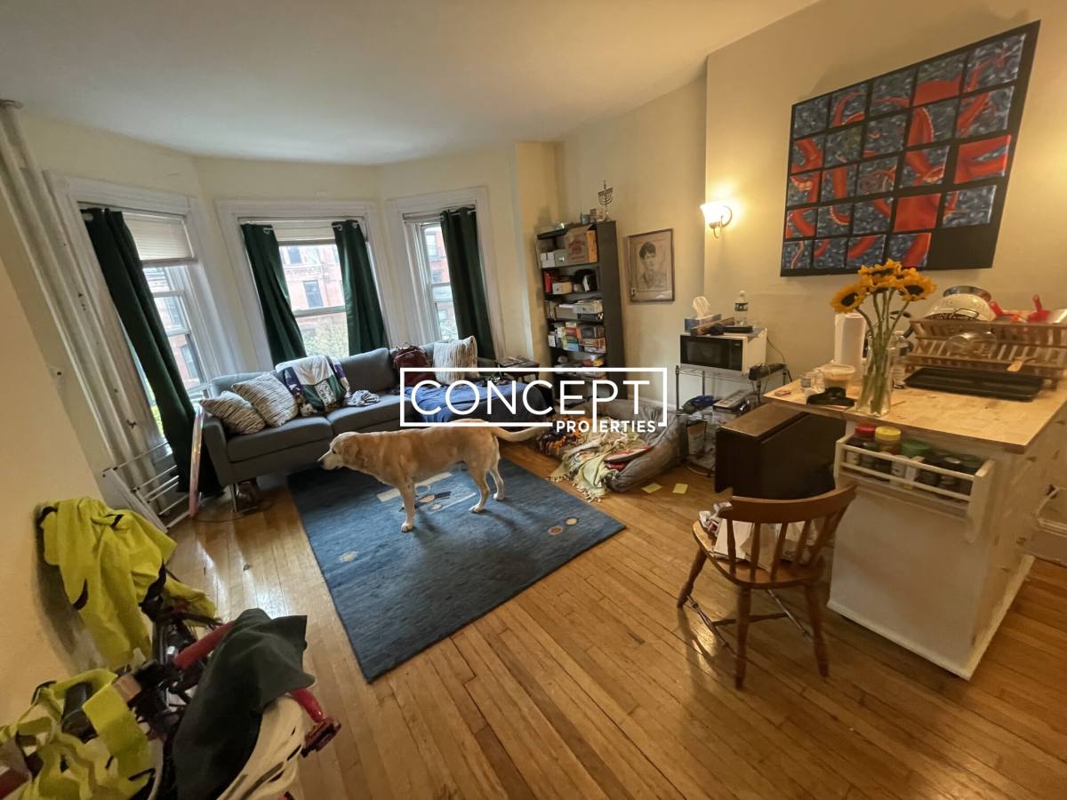 Apartment for rent at 225 Newbury St #3F, Boston, MA 02116