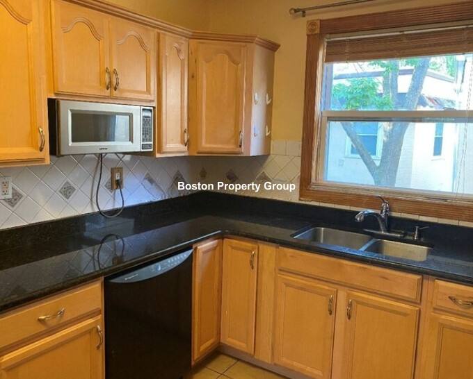 Apartment for rent at 55 Sacramento St #11, Cambridge, MA 02138