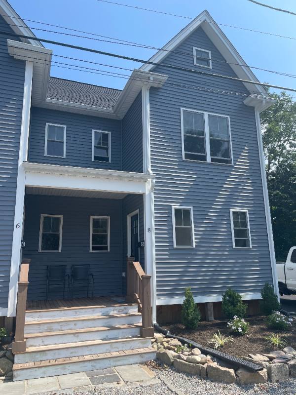Townhouse for rent at 8 Fales Place, Foxboro, MA 02035