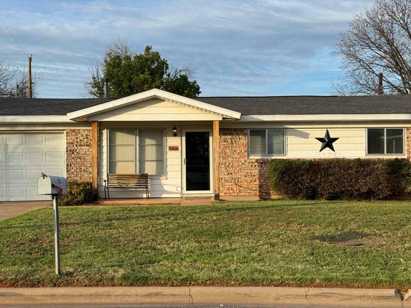House for rent at 106 Hope Lane, Iowa Park, TX 76367