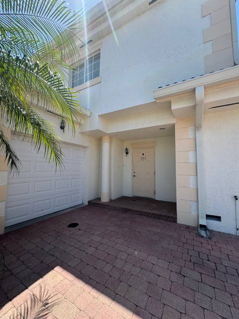 Condo for rent at 524 7th Square #101A, Vero Beach, FL 32962