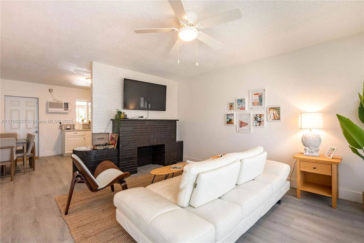 House for rent at 22 SE 13th Terrace #2, Dania, FL 33004