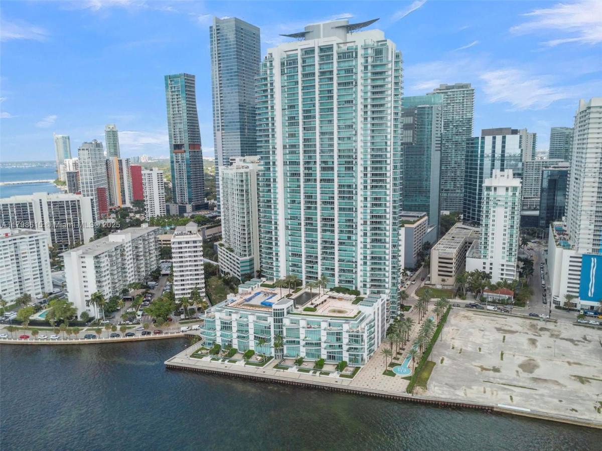 Condo for rent at 1331 Brickell Bay Dr #308, Miami, FL 33131