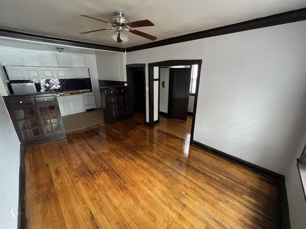 Apartment for rent at 4310 N Pulaski Rd #A7, Chicago, IL 60641