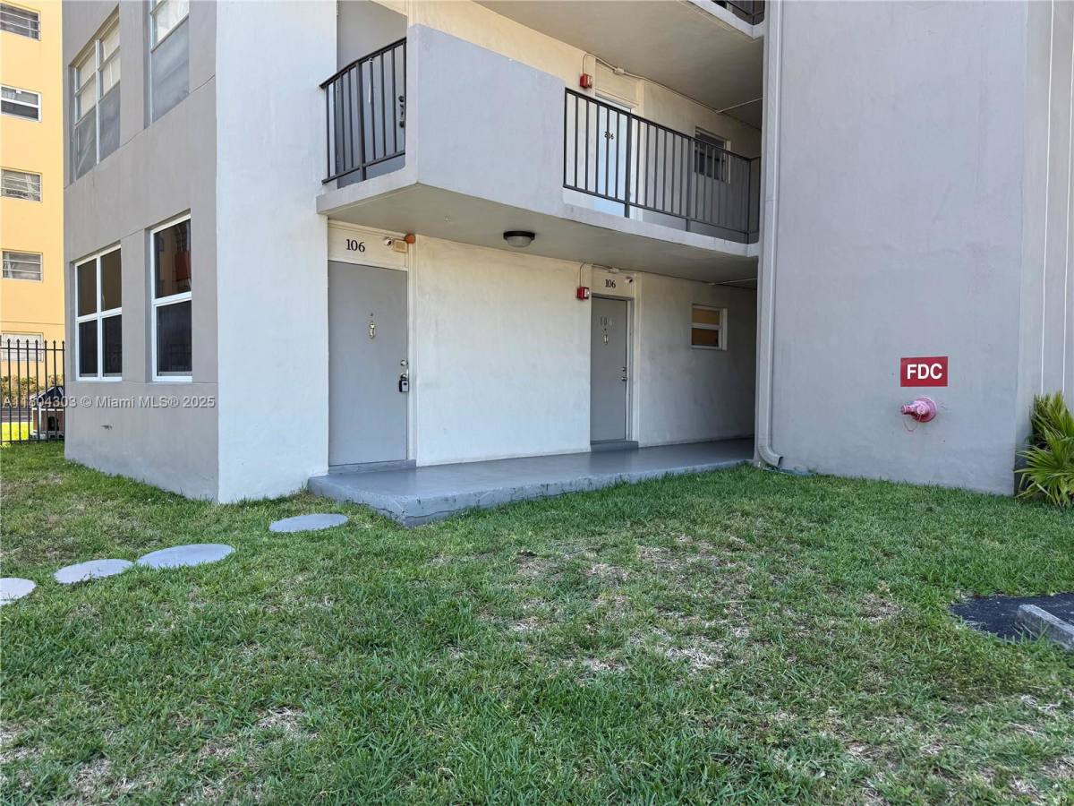 Apartment for rent at 16450 Miami Dr #106, Miami, FL 33162