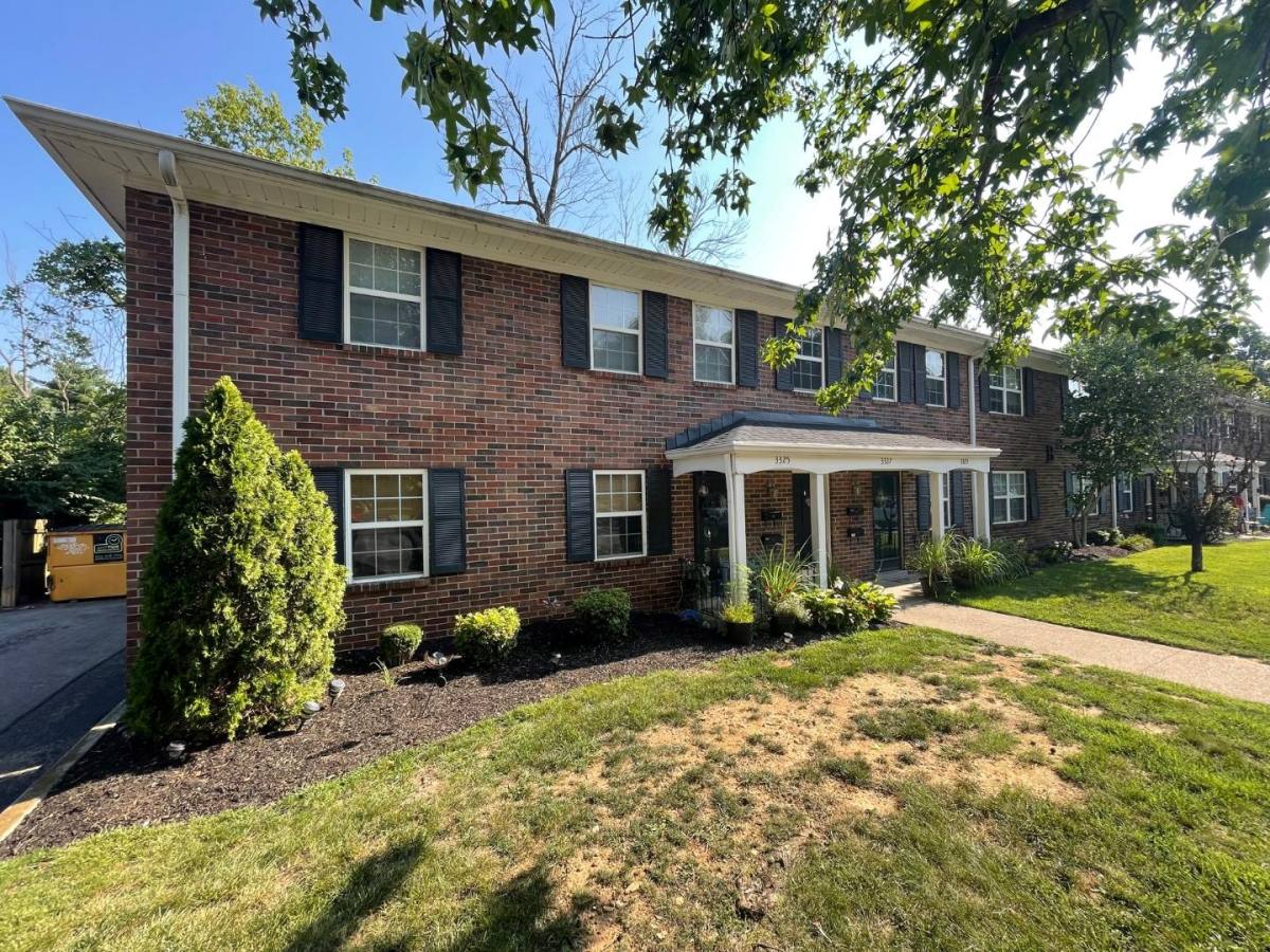 Apartment for rent at 3301 Arterburn Crossing #3327 A, Louisville, KY 40206