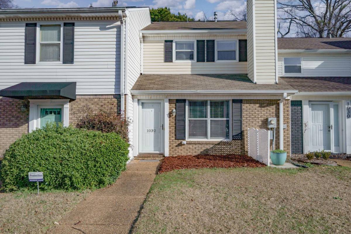 Townhouse for rent at 1032 Fairfax Dr, Tuscaloosa, AL 35406