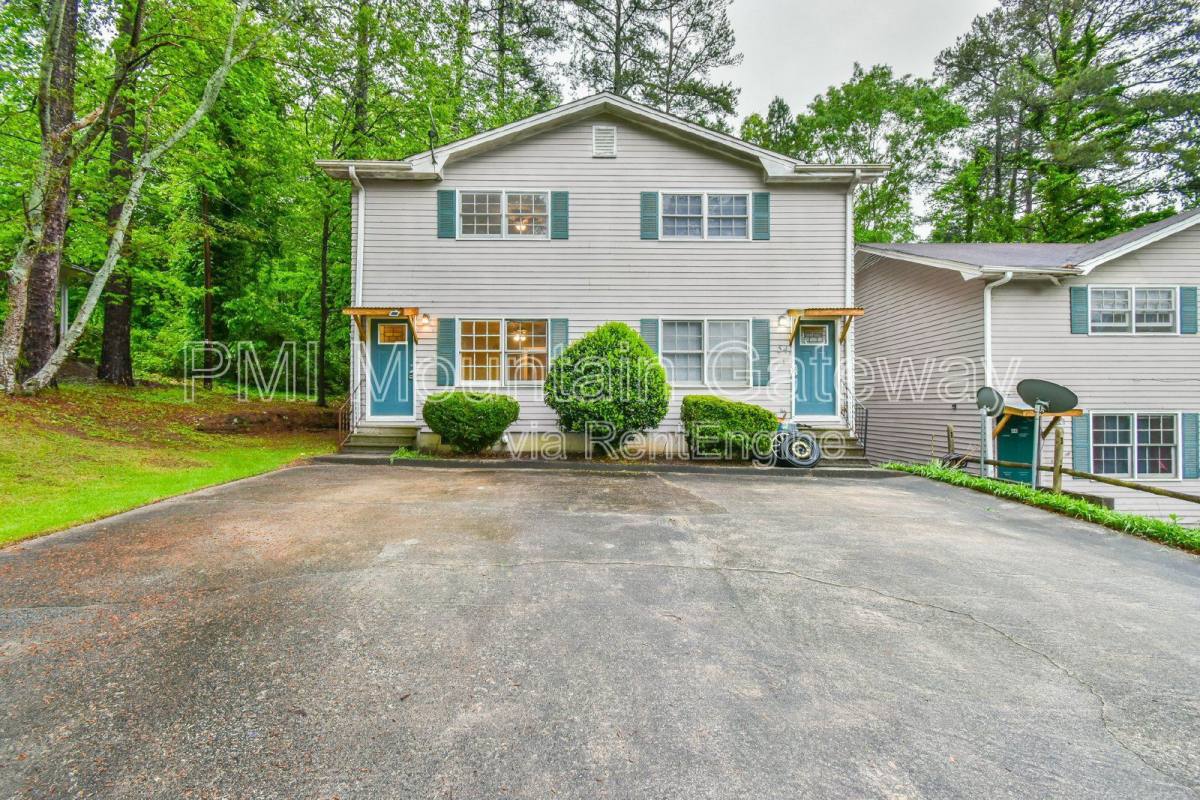 Townhouse for rent at 56 Greenwood Circle, Toccoa, GA 30577