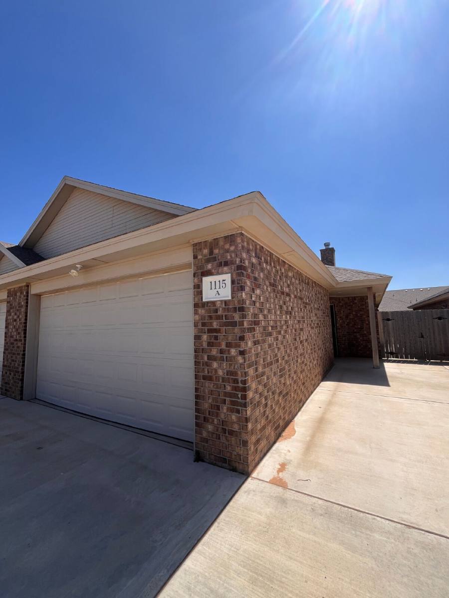 Townhouse for rent at 1115 Preston Trails - A, Wolfforth, TX 79382