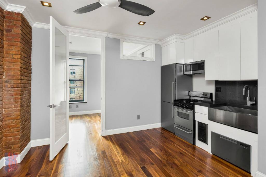 Apartment for rent at 16 E 116th St #1, New York, NY 10029