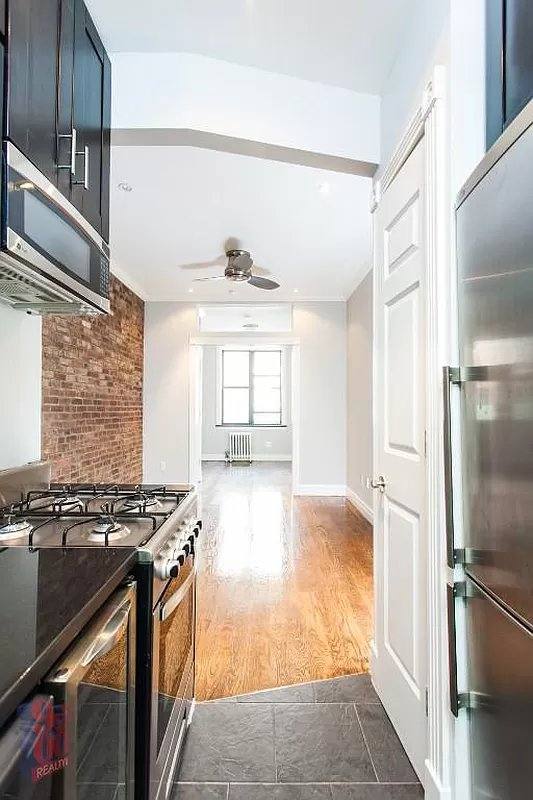 Apartment for rent at 382 E 10th St #5, New York, NY 10003