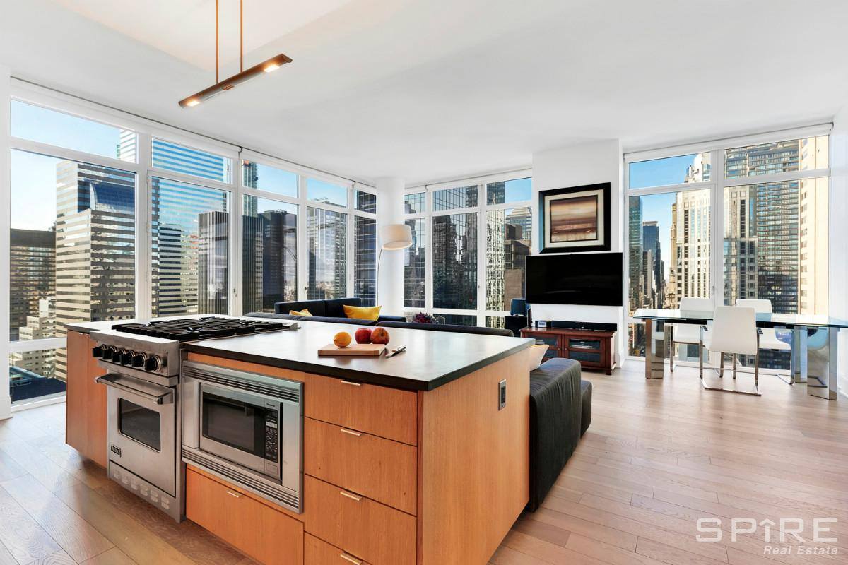 Apartment for rent at 207 E 57th St #28B, New York, NY 10022