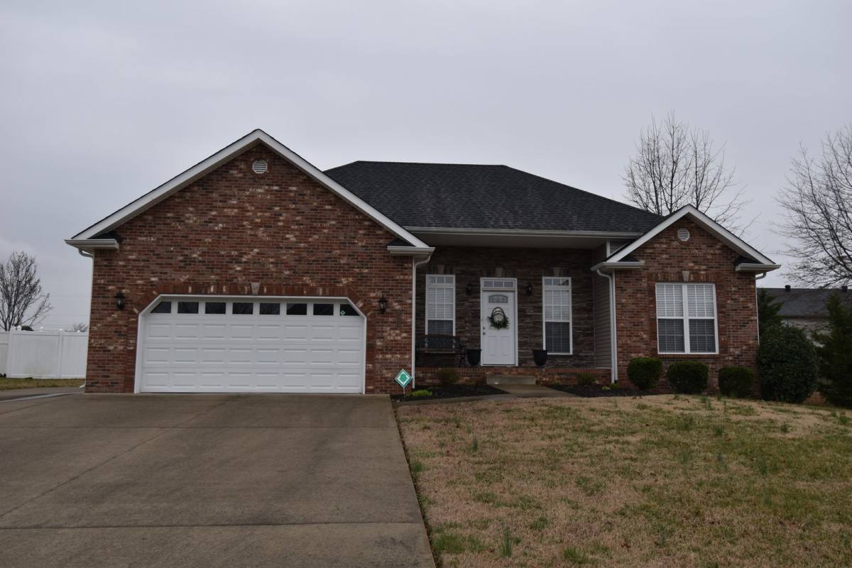 House for rent at 2359 Ellsworth Dr, Clarksville, TN 37043
