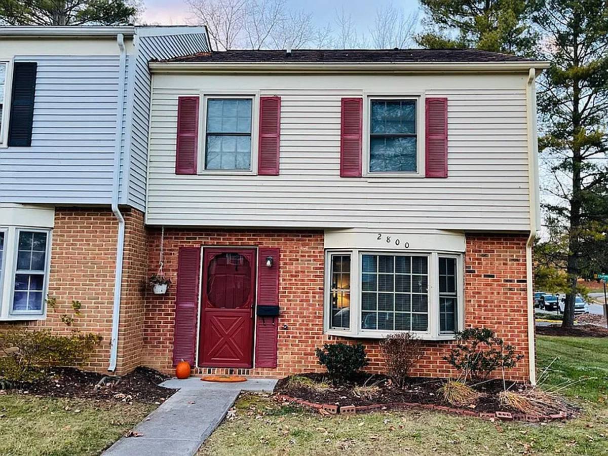 2800 Newton Court, Blacksburg, VA 24060