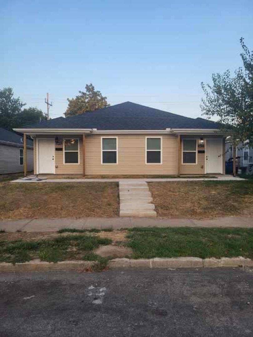 Apartment for rent at 1413-1415 S Byers Ave, Joplin, MO 64801