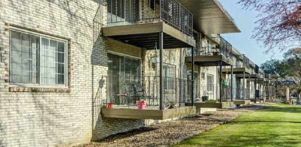 Apartment for rent at 200 W 97th St, Minneapolis, MN 55420