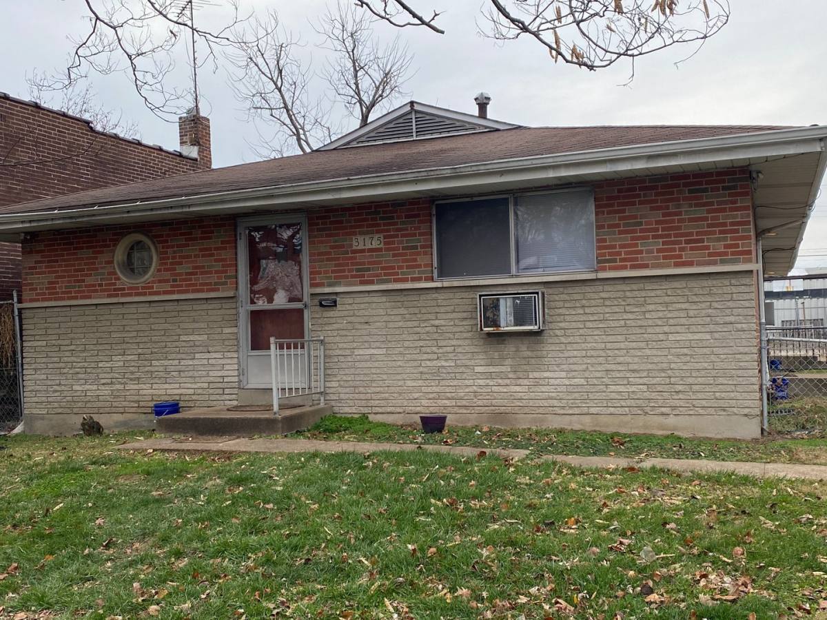 Apartment for rent at 3171-75 Pennsylvania Ave, Saint Louis, MO 63118