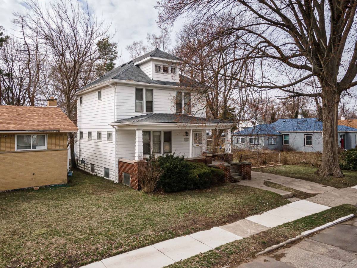 House for rent at 20227 Santa Rosa, Detroit, MI 48221