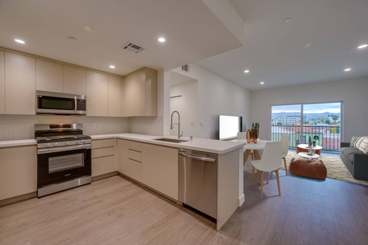 Apartment for rent at 861 S Gramercy Place, Los Angeles, CA 90005