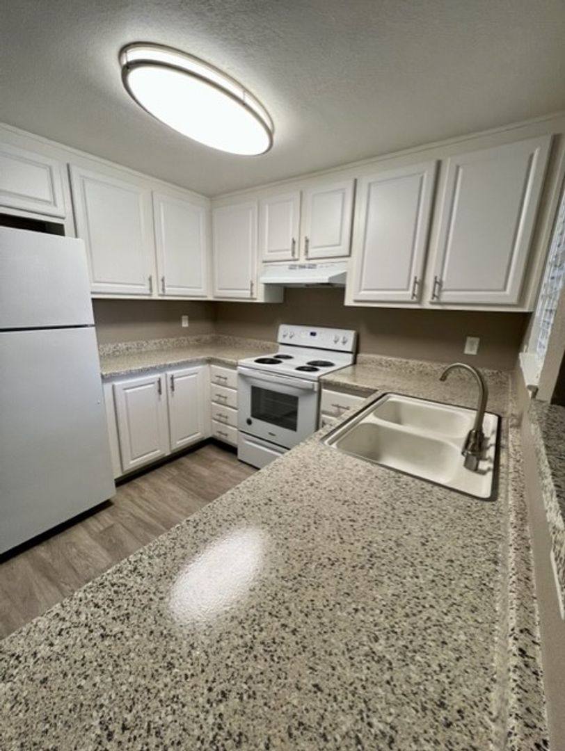 Apartment for rent at 6111 Shupe Dr, Citrus Heights, CA 95621