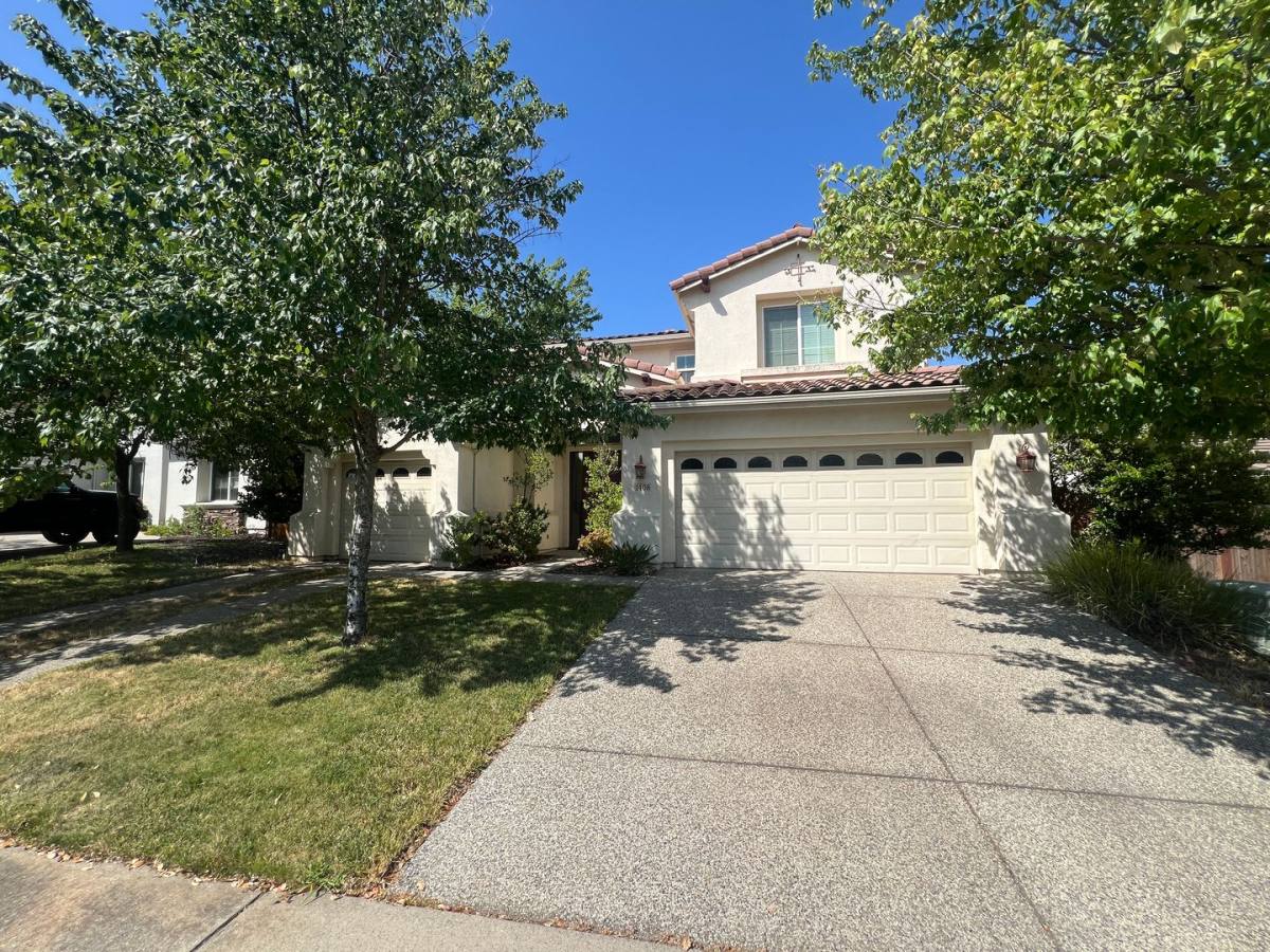 House for rent at 1408 Rose Glen Dr, Roseville, CA 95661