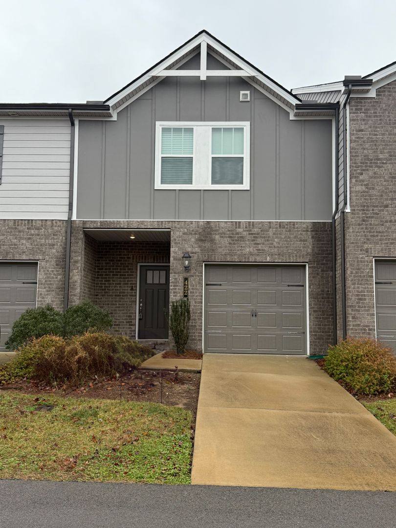 Townhouse for rent at 422 Palmetto Dr, Columbia, TN 38401