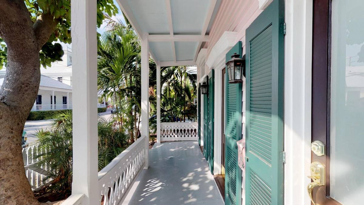 Apartment for rent at 611 William St #2, Key West, FL 33040