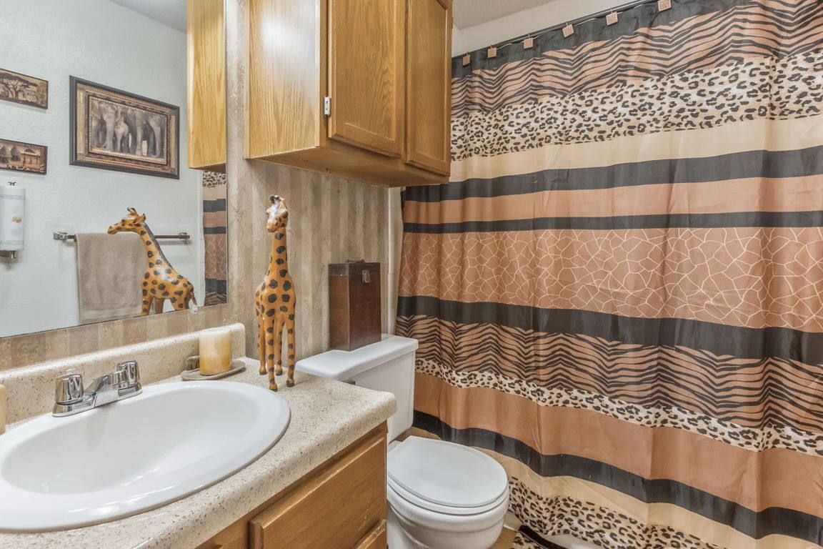Condo for rent at 1025 NW 86th St, Oklahoma City, OK 73114