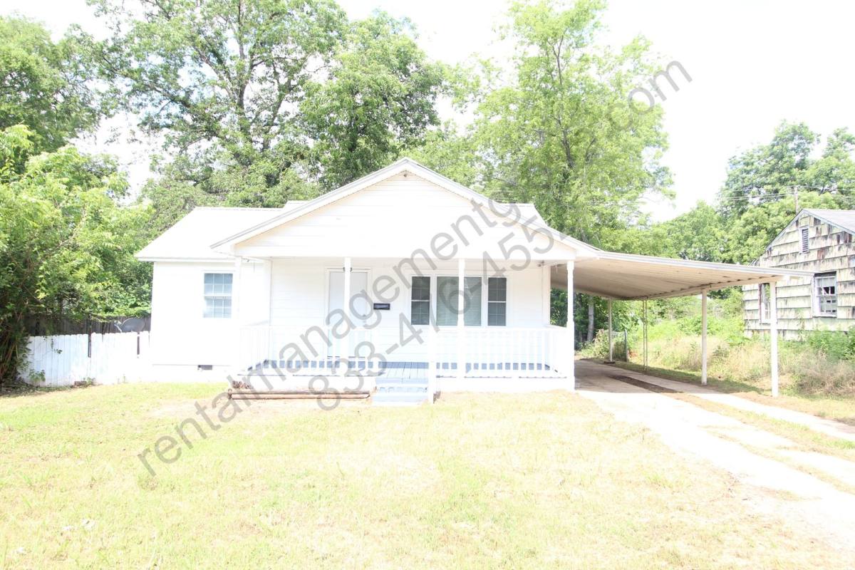 House for rent at 928 25th St SW, Birmingham, AL 35211