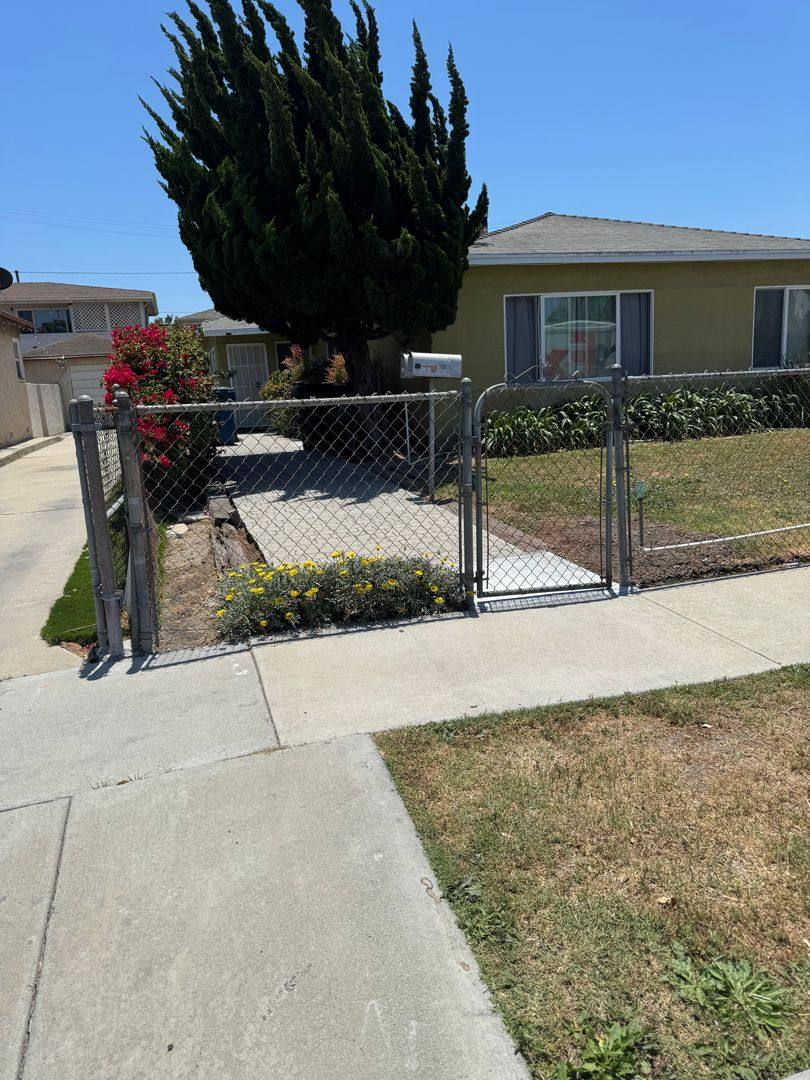 House for rent at 4226 W 161st St, Lawndale, CA 90260