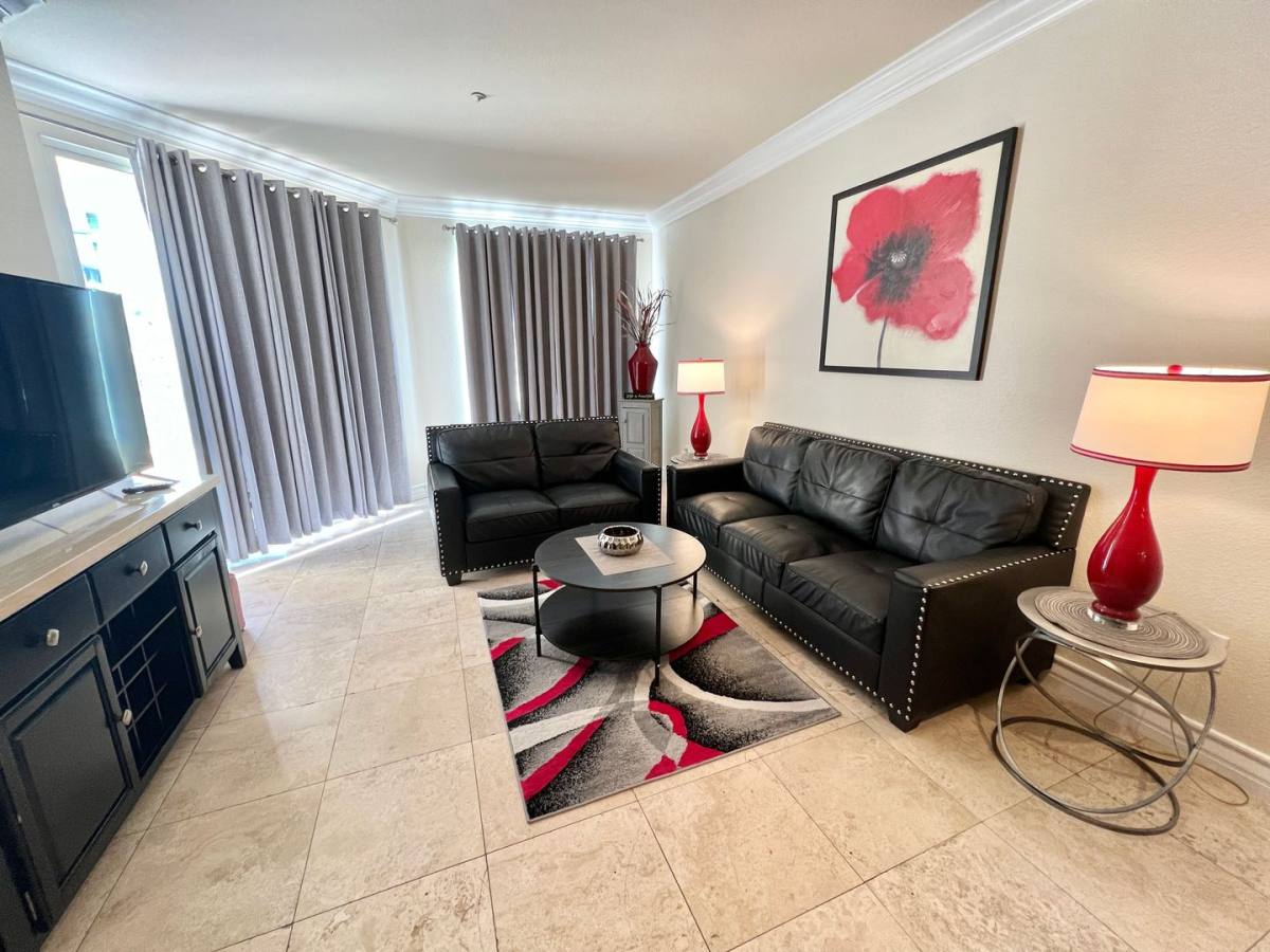 Condo for rent at 270 E Flamingo Rd, Las Vegas, NV 89169