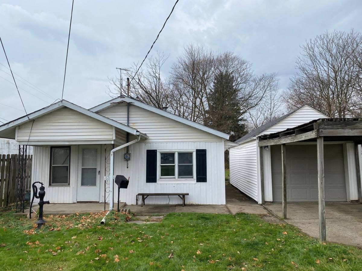 House for rent at 3215 Roosevelt Ave NE, Canton, OH 44705