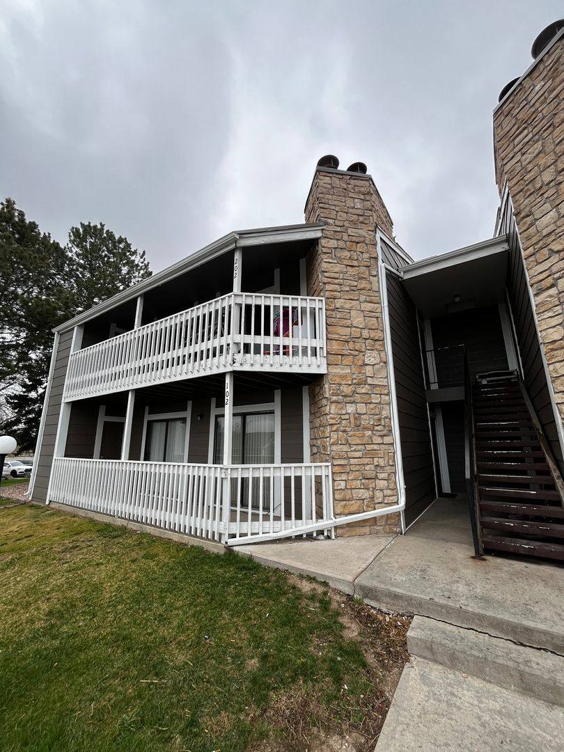 Condo for rent at 18083 E Ohio Ave, Aurora, CO 80017